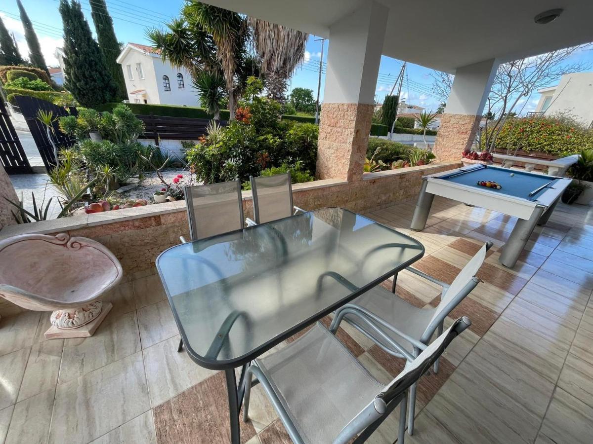 Villa Ocean Stones 1Km From Main Coral Bay Beach Pegeia Exterior foto