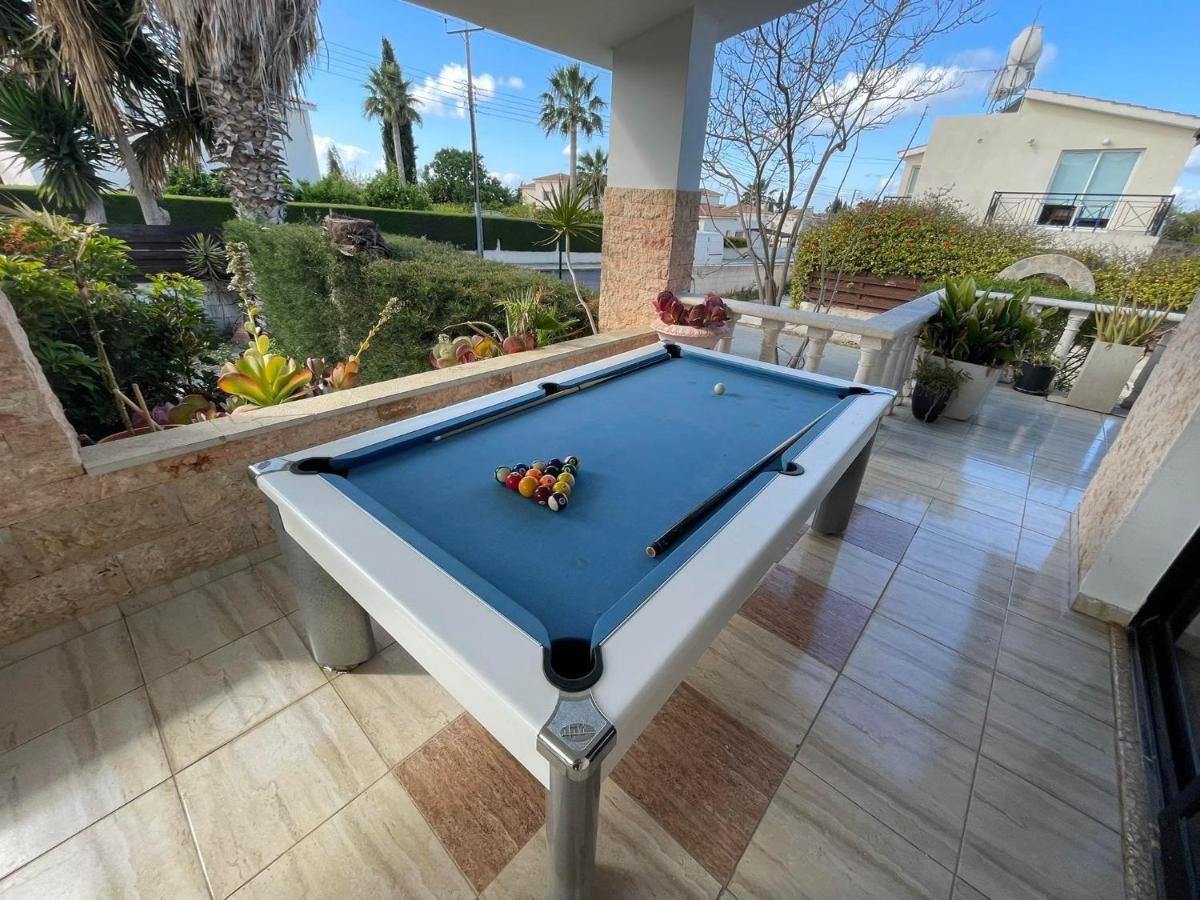 Villa Ocean Stones 1Km From Main Coral Bay Beach Pegeia Exterior foto