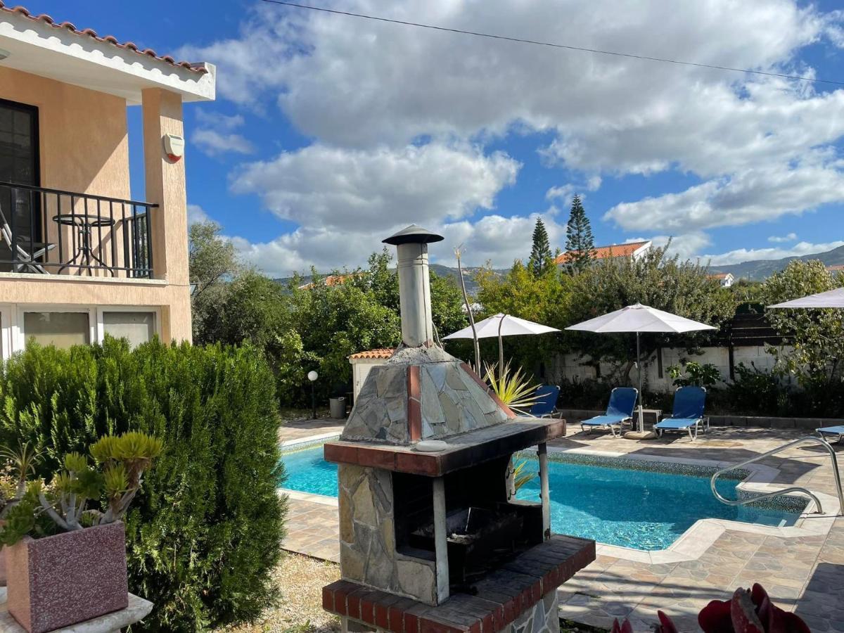 Villa Ocean Stones 1Km From Main Coral Bay Beach Pegeia Exterior foto
