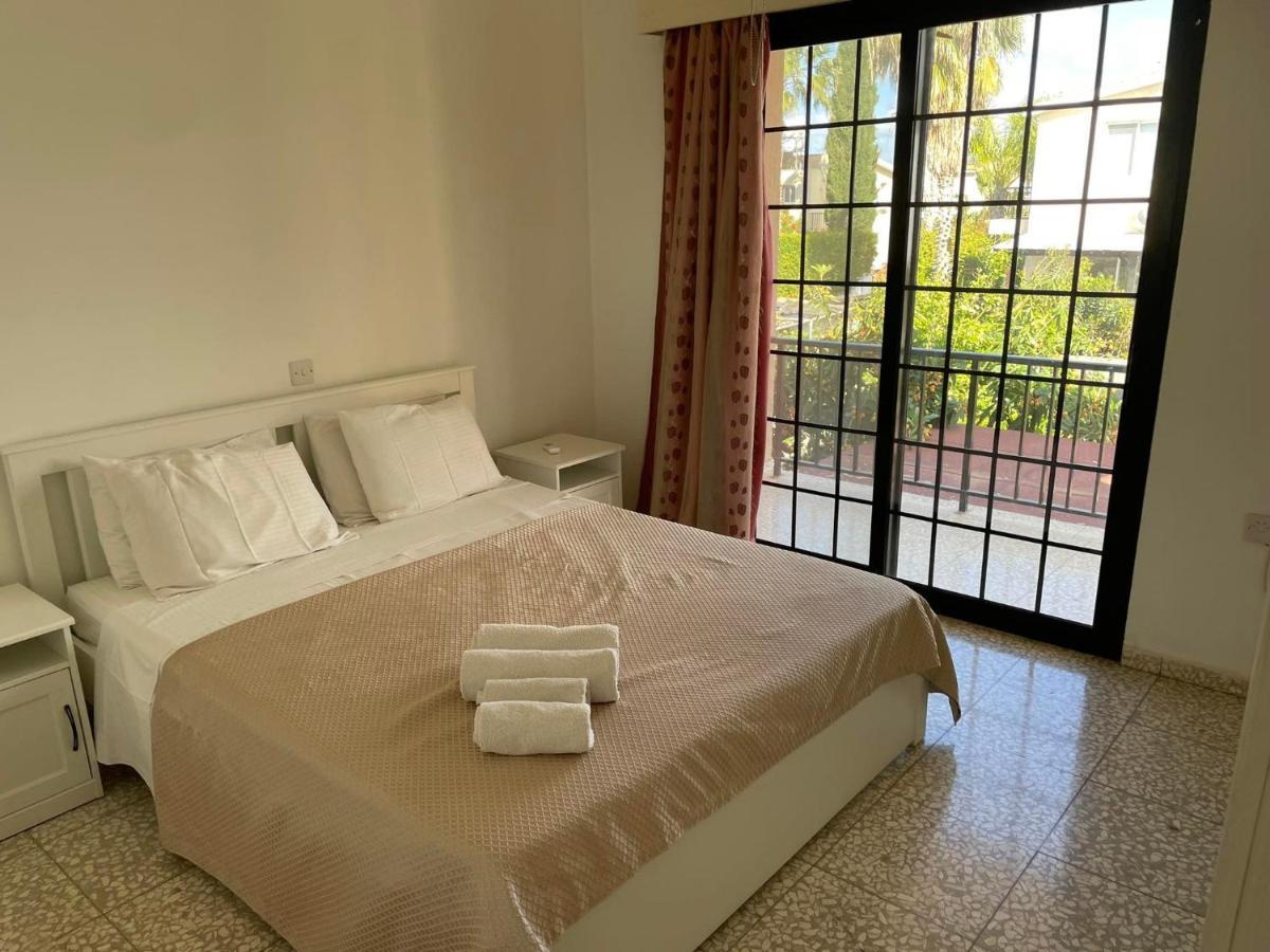 Villa Ocean Stones 1Km From Main Coral Bay Beach Pegeia Exterior foto